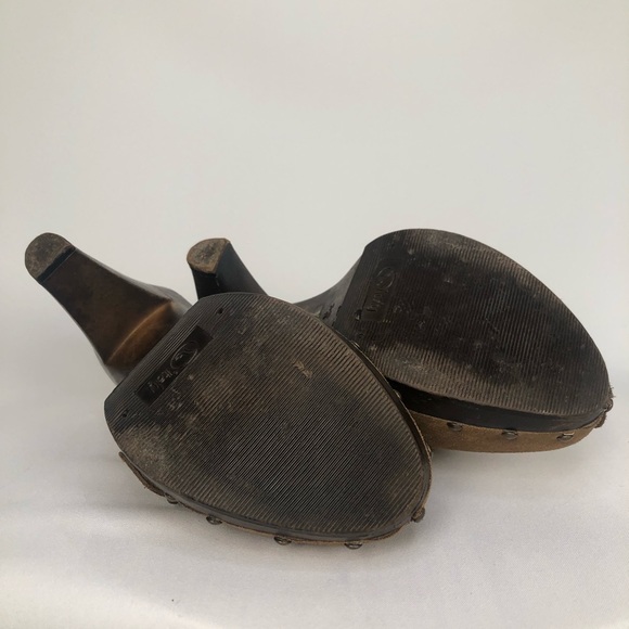 B2 mule high heels. Wood and Suede. Used, but in good condition. Size 8, brown. - Picture 10 of 10